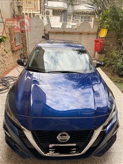 نيسان ألتيما